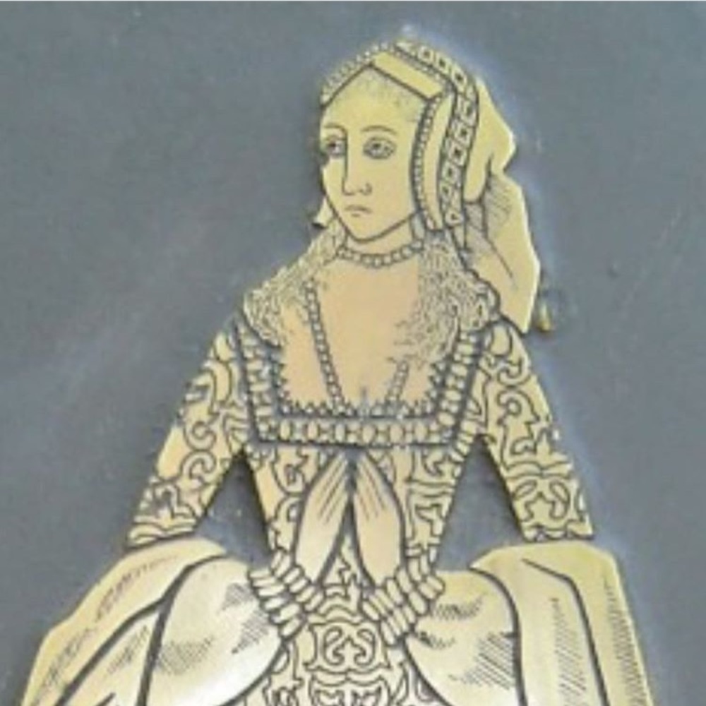 Meet your Posher, Tiara